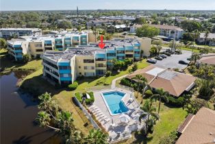Low Rise (1-3), 955 Palm View Dr # 307, Naples FL 3411034110