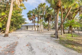 Low Rise (1-3), 766 Donax St, Sanibel FL 3395733957 