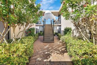 , 3107 Riviera Dr # 202, Naples FL 34103