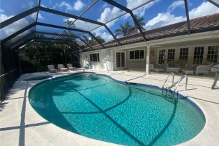 Single Family Residence, 660 Regatta Rd, Naples FL 34102