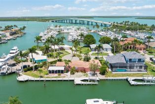 , 843 Buttonwood Ct, Marco Island FL 34145