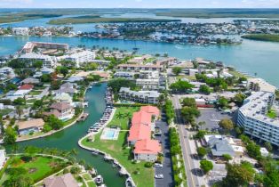 Low Rise (1-3), 1128 Bald Eagle Dr # 101, Marco Island FL 3414534145