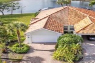 Villa Attached, 5064 Ventura Village Walk, FL 34109