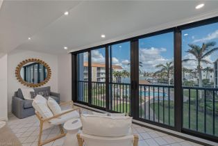 , 2900 Gulf Shore Blvd N # 310, Naples FL 34103