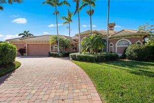 , 20569 Wildcat Run Dr, Estero FL 33928