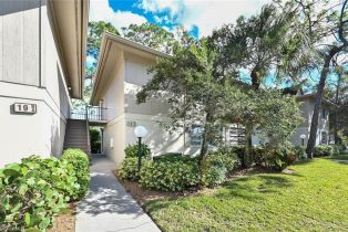 , 18 Bob O Link Ct # 18b, Naples FL 34105