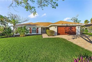 Single Family Residence, 1113 Sand Castle The Dunes Sanibel Island, FL 33957 