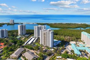 High Rise (8+), 5601 Turtle Bay Dr # 402, Naples FL 3410834108