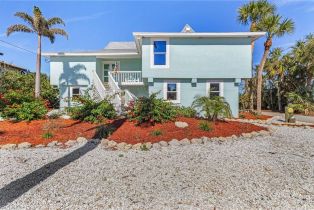 Single Family Residence, 465 Lake Murex Lake Murex, FL 33957
