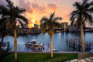 , Park Shore, FL 