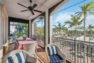 Low Rise (1-3), 625 5th Ave S # 302, Naples FL 3410234102 