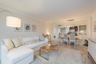 High Rise (8+), 1 Bluebill Ave # 412, Naples FL 34108