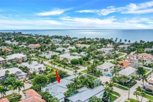 , 359 2nd St S, Naples FL 34102