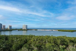 High Rise (8+), 5555 Heron Point Dr # 902, Naples FL 3410834108
