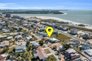 , 7930 Buccaneer Dr, Fort Myers Beach FL 33931