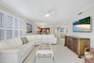 , 6640 Ilex Cir # 7h, Naples FL 34109