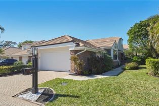 Villa Attached, 4062 Crayton Villas Of Park Shore, FL 34103