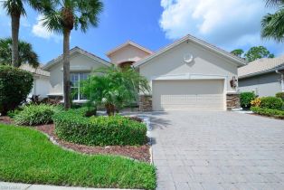 Single Family Residence, 16208 Parque Ln, Naples FL 34110