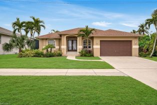 Single Family Residence, 1395 Leland Marco Island, FL 34145 