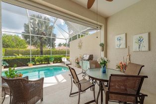 Villa Attached, 6520 Castlelawn Calumet Reserve, FL 34113