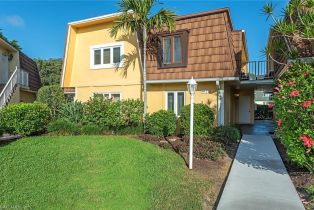 , 423 Meadowlark Ln # 423b, Naples FL 34105