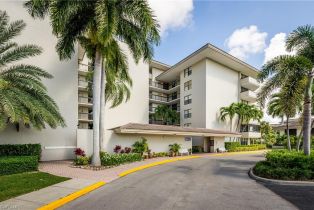 Mid Rise (4-7), 651 Seaview Ct # 202, Marco Island FL 3414534145