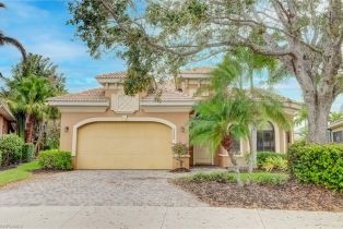 Single Family Residence, 1335 Andalucia Way, Naples FL 34105