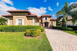 Single Family Residence, 7684 Cottesmore Dr, Naples FL 34113