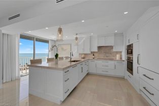 High Rise (8+), 8111 Bay Colony Dr # 701, Naples FL 3410834108
