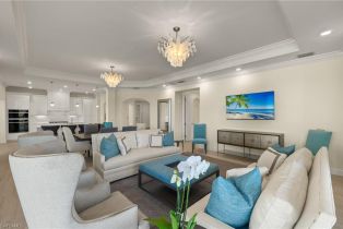 Mid Rise (4-7), 16359 Viansa Way # 201, Naples FL 3411034110