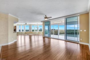 , 425 Dockside Dr # 604, Naples FL 34110