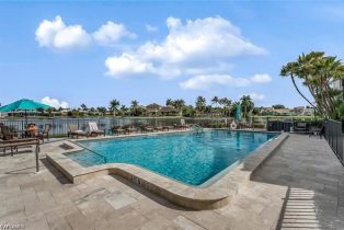 Low Rise (1-3), 4170 Crayton Rd # C3, Naples FL 3410334103