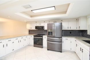 , 6650 Ilex Cir # G, Naples FL 34109