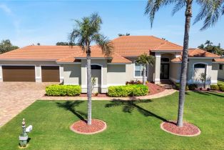 Single Family Residence, 5265 Tamiami Caloosahatchee, FL 33904 