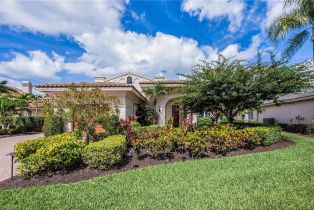 Single Family Residence, 2929 Gardens Kensington Gardens, FL 34105 