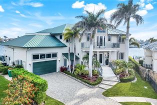 Single Family Residence, 940 Tulip Marco Island, FL 34145 