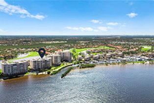 High Rise (8+), 14220 Royal Harbour Ct # 410, Fort Myers FL 3390833908 