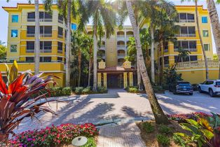, 2748 Tiburon Blvd E # C404, Naples FL 34109