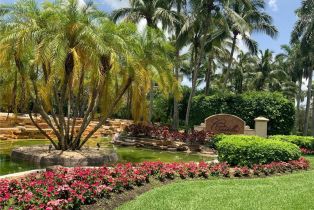 , 2817 Tiburon Blvd E # 101, Naples FL 34109