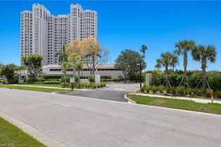 High Rise (8+), 6849 Grenadier Blvd # 201, Naples FL 34108