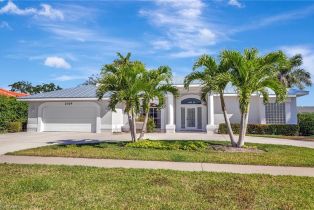 Single Family Residence, 2024 Imperial North Naples, FL 34110 