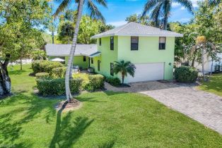 Single Family Residence, 1275 8th Park Shore, FL 34102 