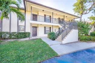 Low Rise (1-3), 500 Misty Pines Cir # 206, Naples FL 34105