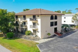 Low Rise (1-3), 830 Wiggins Pass Rd # 16, Naples FL 34110