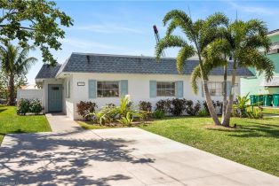 Duplex, 176 Trinidad St, Naples FL 34113