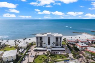 High Rise (8+), 2171 Gulf Shore Blvd N # 704, Naples FL 3410234102