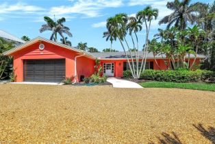 , 135 7th Ave N, Naples FL 34102