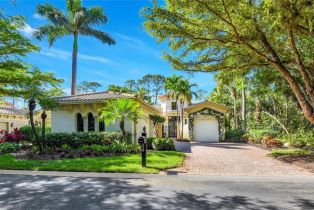 Single Family Residence, 18051 Lagos Way, Naples FL 34110