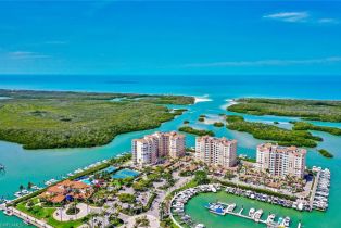 High Rise (8+), 425 Dockside Dr # 1, Naples FL 34110