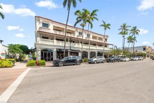 Low Rise (1-3), 555 5th Ave S # 204, Naples FL 34102